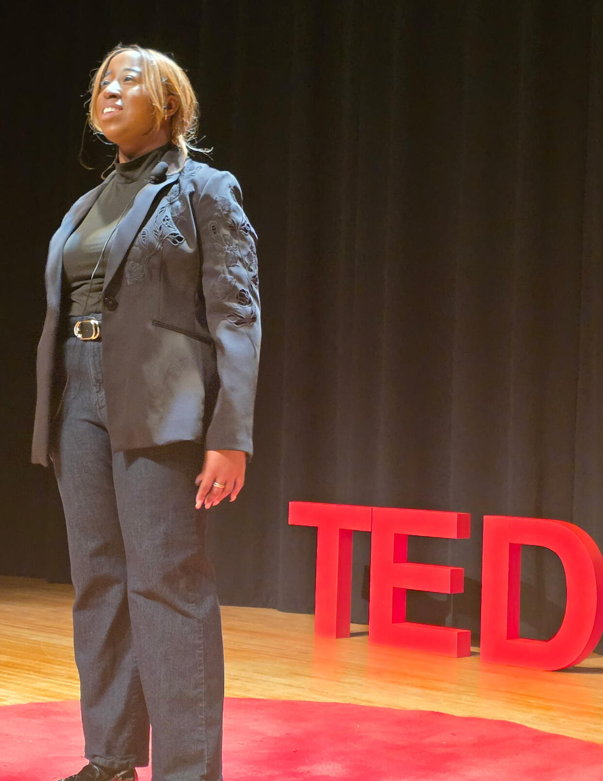 Shana Feggins Shana Feggins Tedx "Rewriting AI's Future for All"